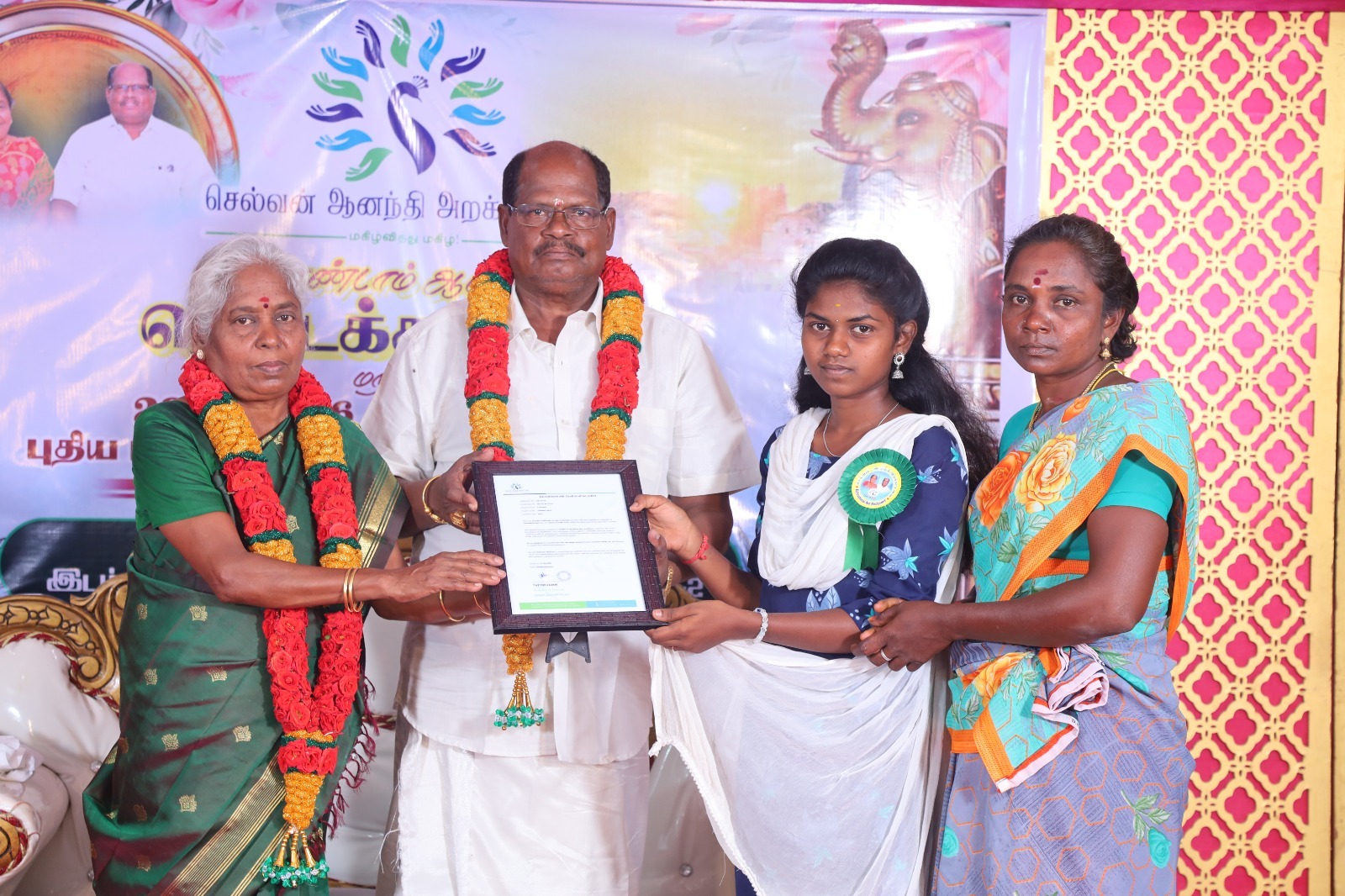 Honouring students with certificates